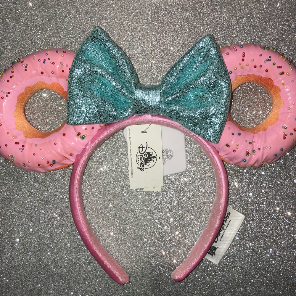 New Disney Parks Minnie Mouse donut Ears - Picture 2 of 3